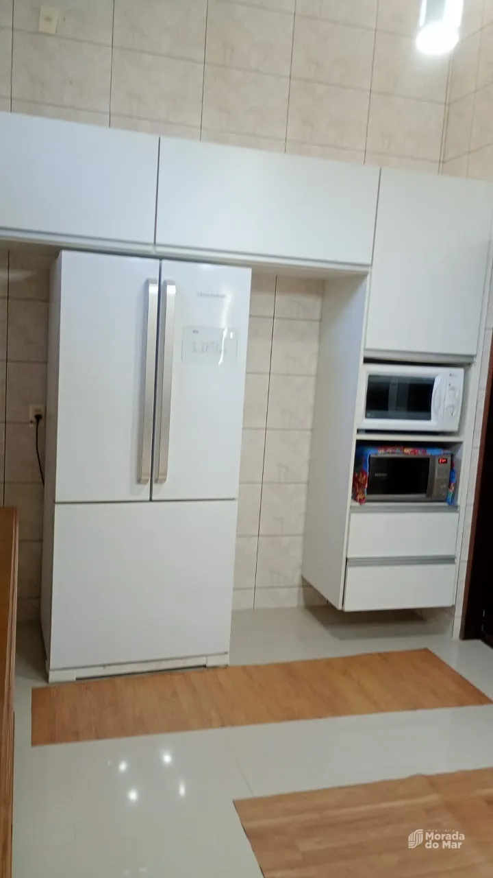 Sobrado 250 m² com 3 suítes, energia solar e piscina no Massaguaçu — foto 7